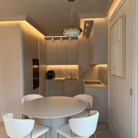 Apartman Kashmir F72 Let's Sea *